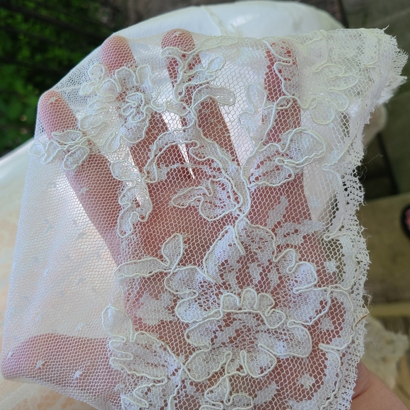 Ti Adora Wedding Dress - Picture 5 of 7